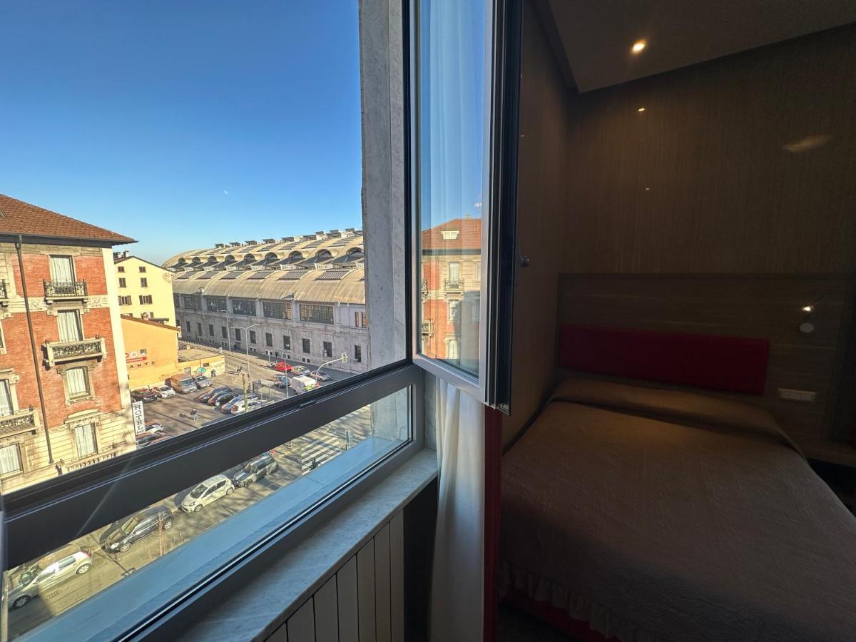 Hotel Midway Milánó Kültér fotó